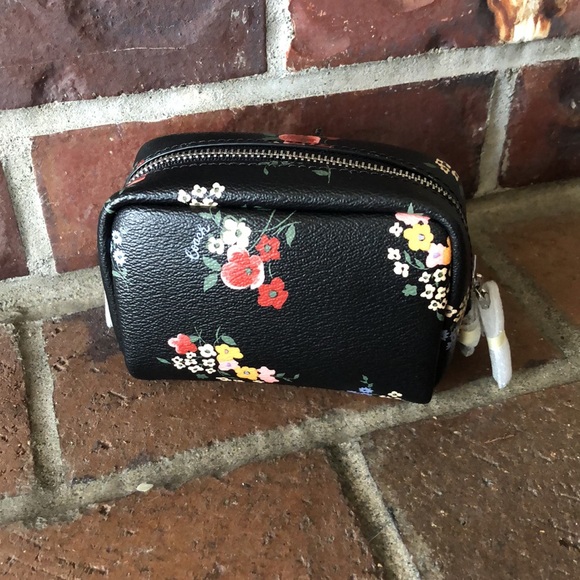 COACH Mini Boxy Cosmetic Case💄 - Wildflower Print - Picture 4 of 5